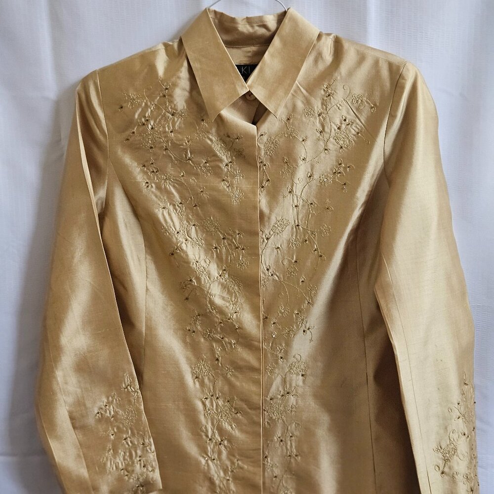 Woma's light weight silk jacket